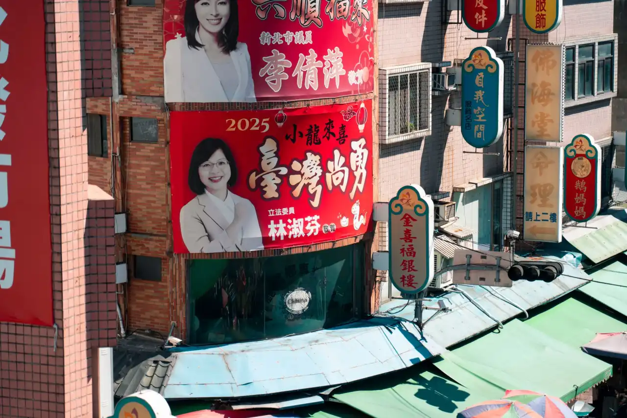 家居收纳用品批发指南：收纳箱与衣架的选品策略与供货趋势分析