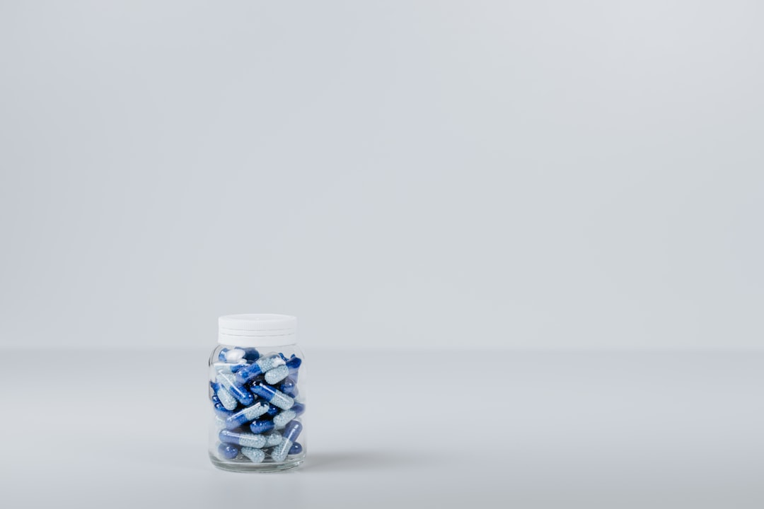 北京旸泰商贸收纳箱与衣架批发产品规格对比分析